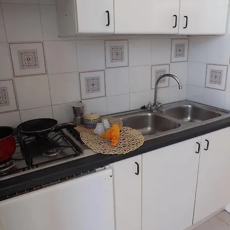 Baia Di Carlino Tourist Appartement *