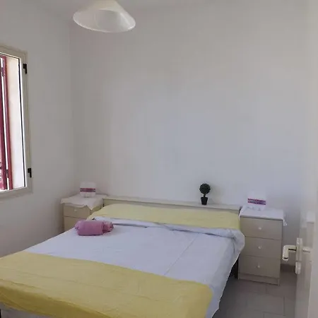 Baia Di Carlino Tourist Apartament *