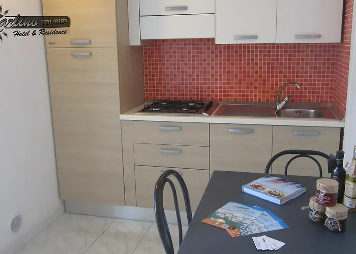 Baia Di Carlino Tourist