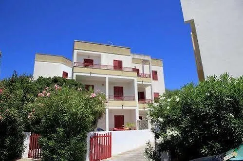 Baia Di Carlino Tourist Apartment